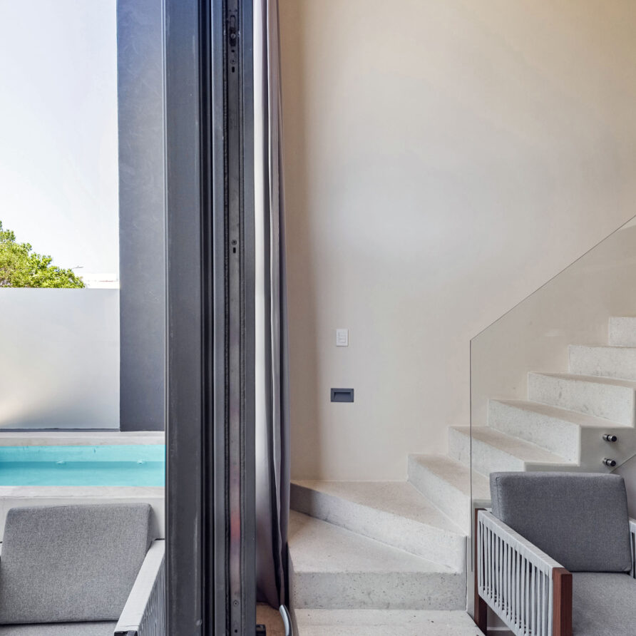 Luxury 2 Levels Apartment with Pool